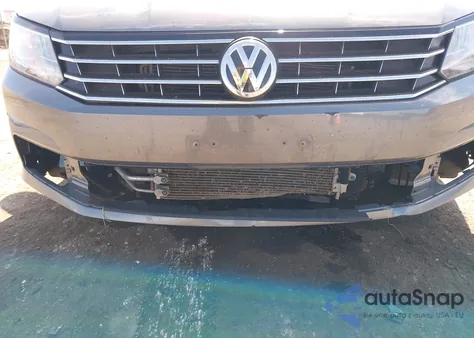 2016 Volkswagen Passat 1.8T Se z USA, uszkodzony, nr VIN 1VWBT7A34GC064176